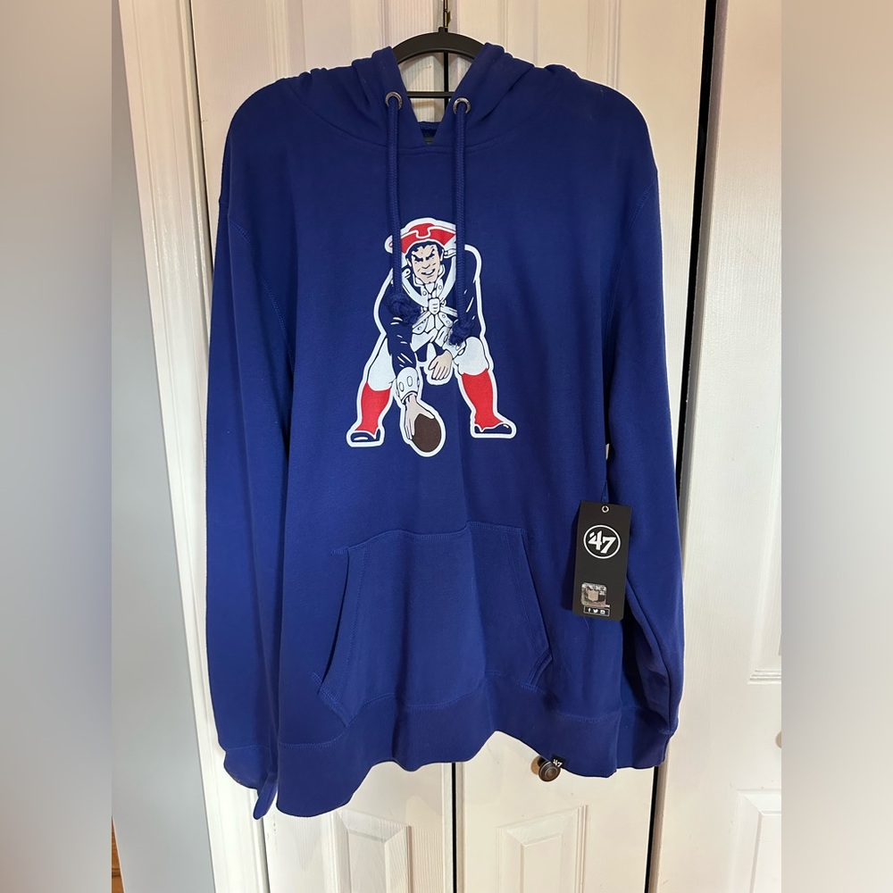 47 Brand Blue Patriots Men's Sweatshirt NWT